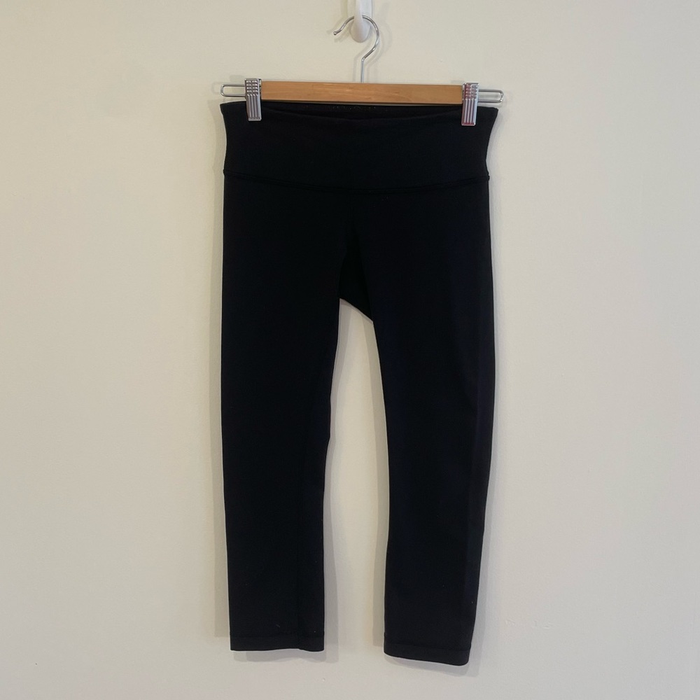 Lululemon Cropped Black Leggings